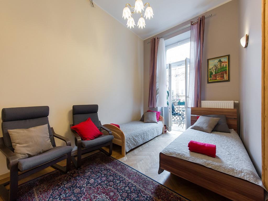 5 Bedroom Family Apartment Краков Номер фото
