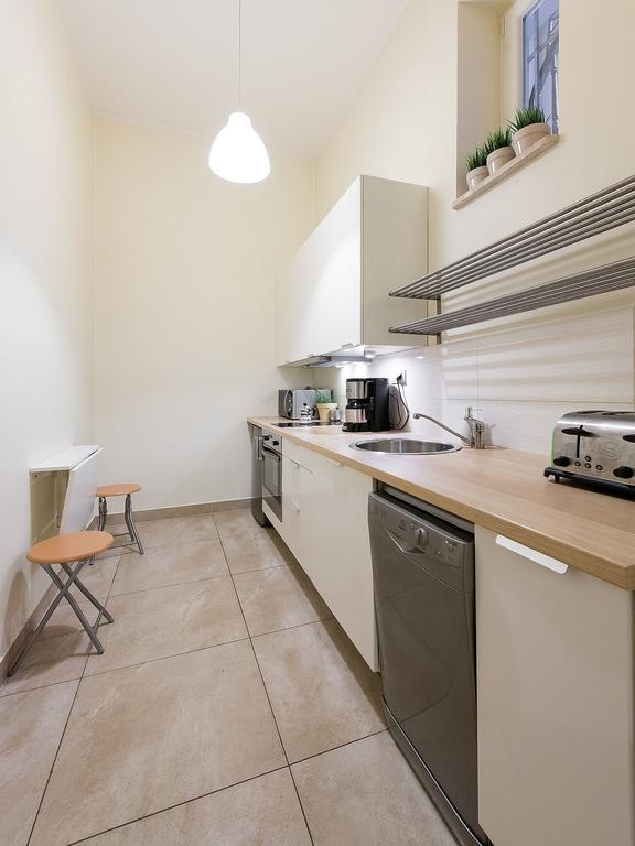 5 Bedroom Family Apartment Краков Номер фото