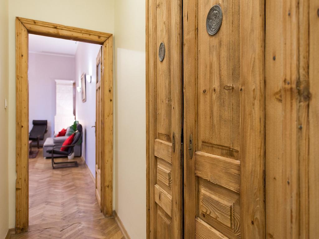 5 Bedroom Family Apartment Краков Номер фото